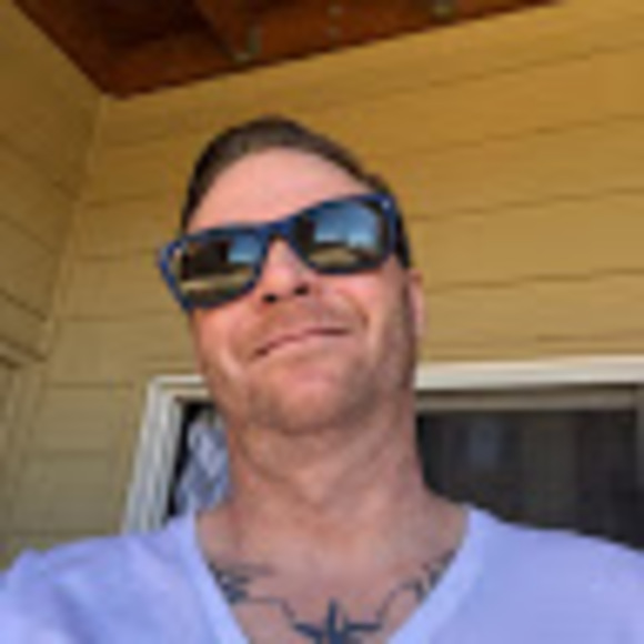 Meet your Posher, Brad - Picture 1 of 1